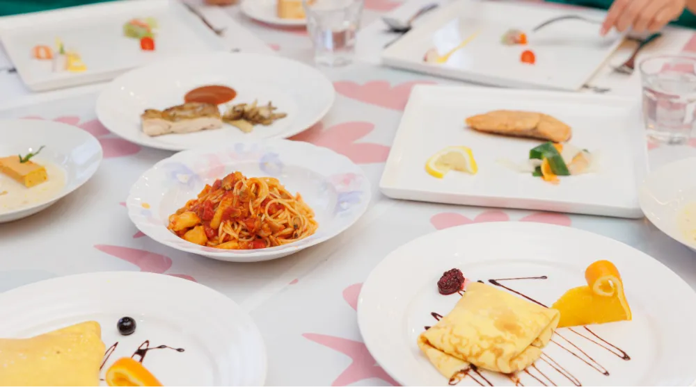 フードクリエイト科の調理実習の様子