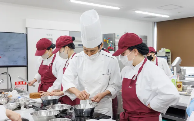 シェフパティシエによる指導